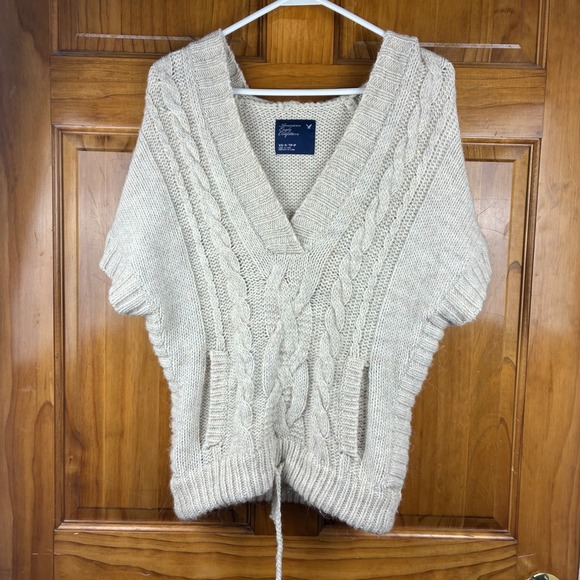 American Eagle Outfitters Sweaters - American Eagle Cable Knit Hooded Sweater Vest Cream XS-S Wool Alpaca Coastal
